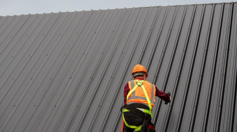 Professional gutter cleaning in Tad, WV